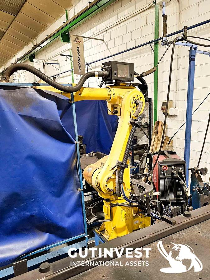 Usado 1 - Robot de soldadura con carril