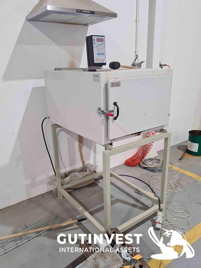 Used 6 - Electric oven
