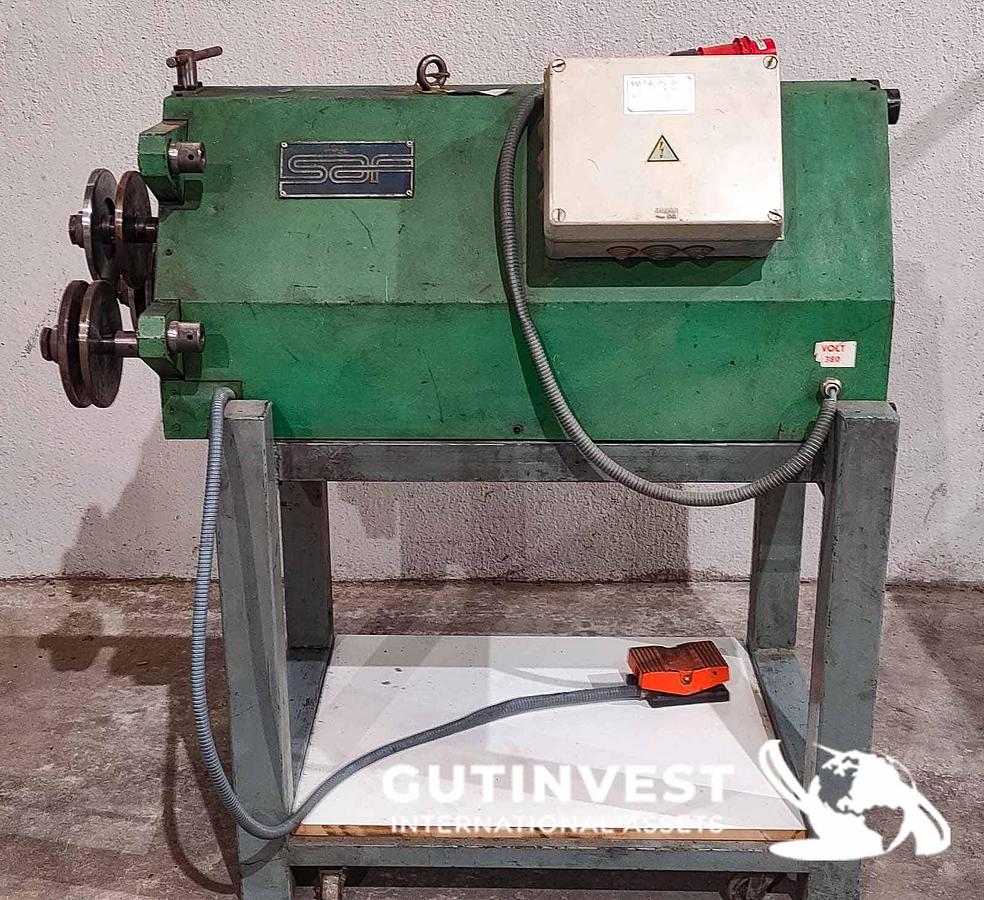 Usado Máquina curvadora de perfiles para aluminio