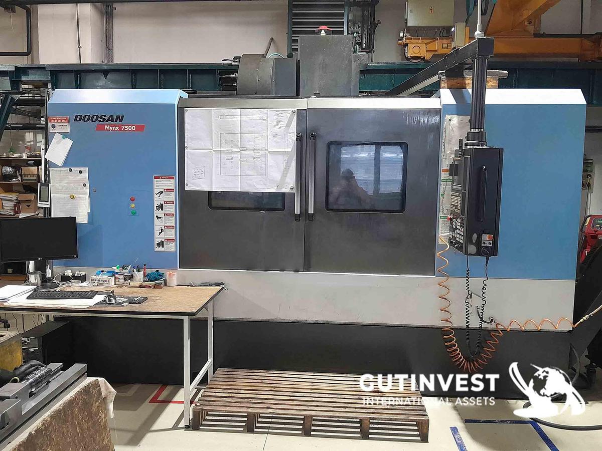Used CNC vertical machining center