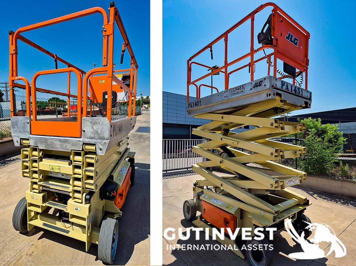 Used Electric Scissor Lift - 11.8m