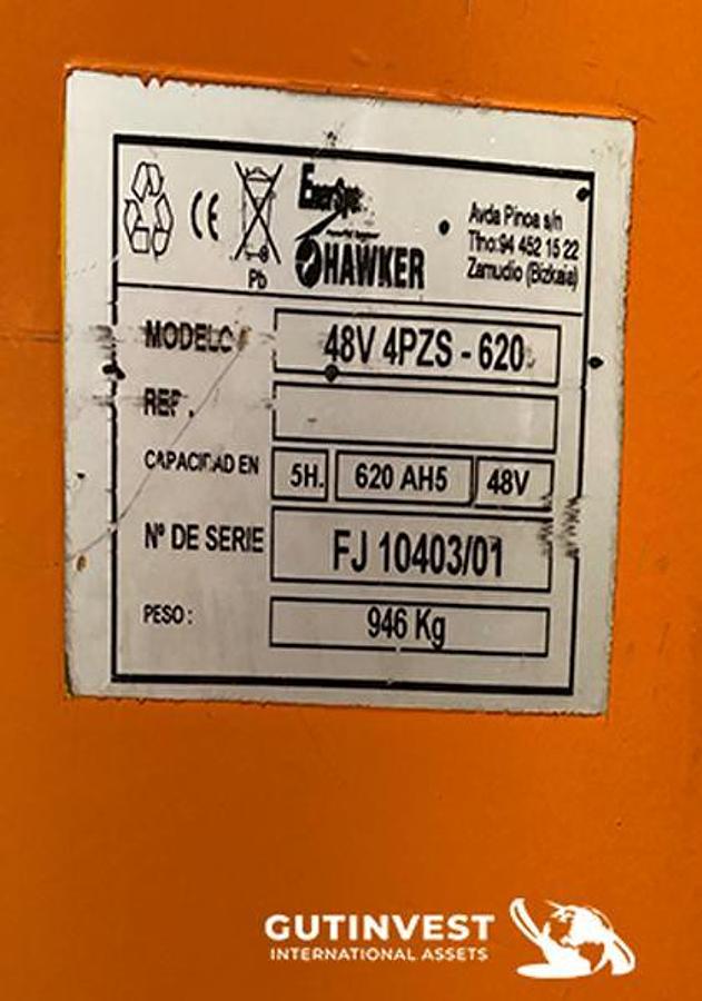Used 8 - Reach truck