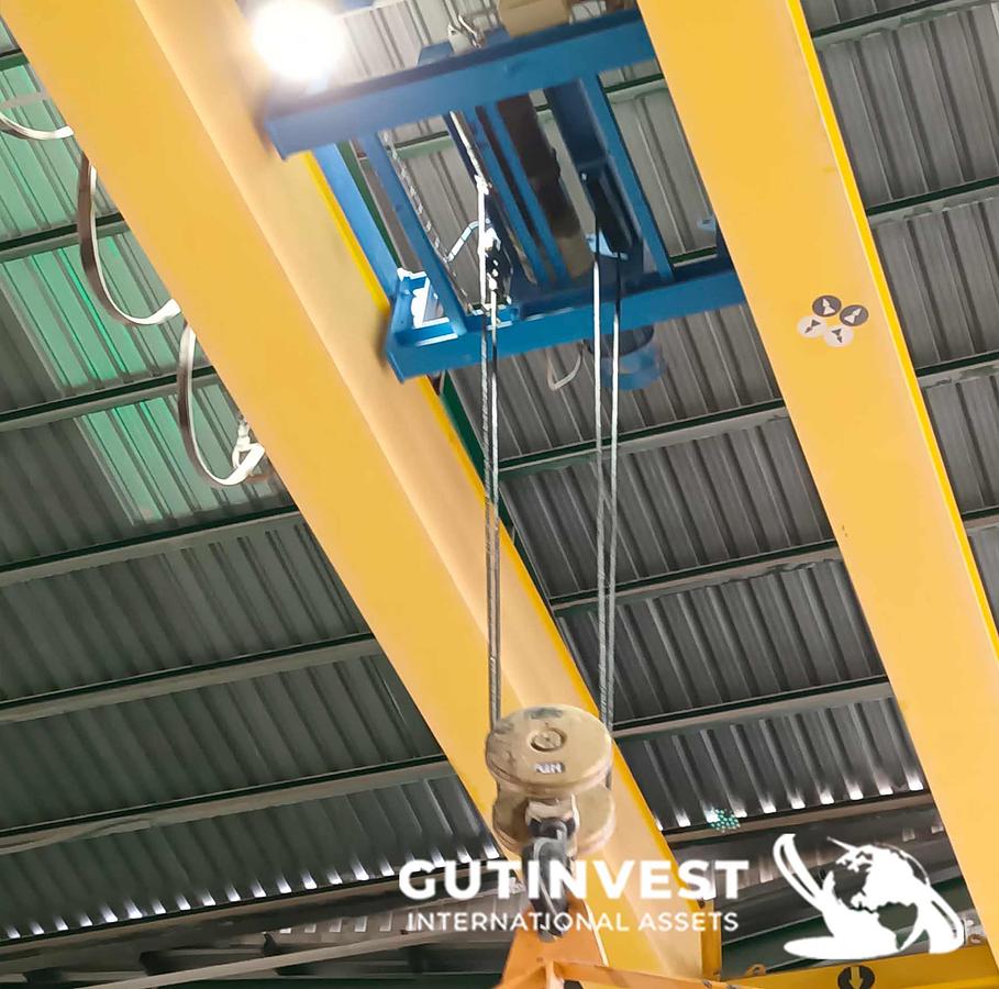 Used Double-girder overhead crane - 5 Tn