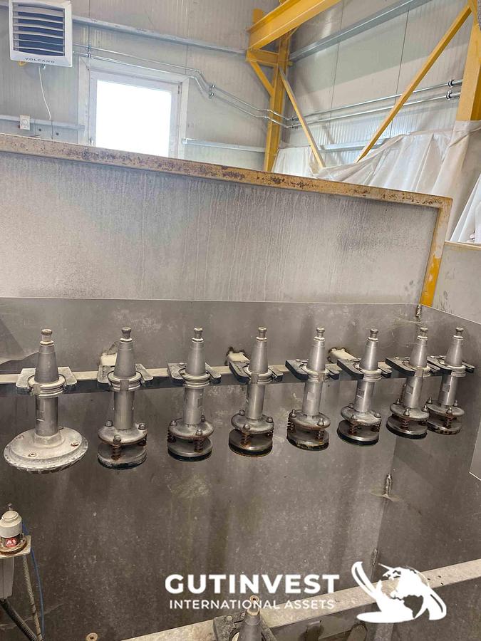 Usado 1 - Robot industrial de 6 ejes