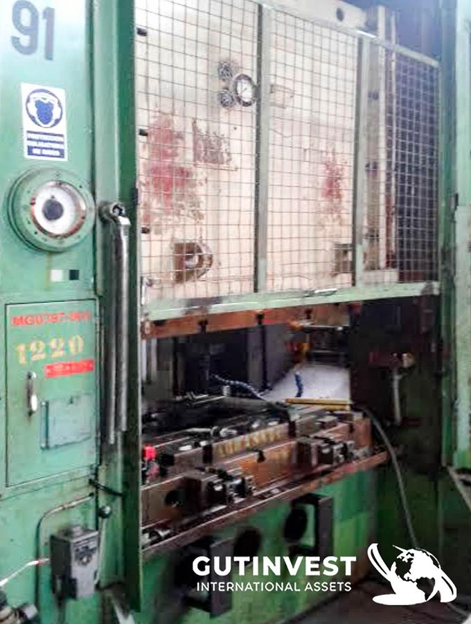 Used Double upright press - 300Tn