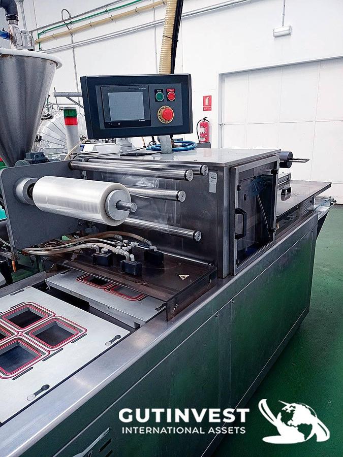 Usado Línea automática de Termosellado de envases de plástico