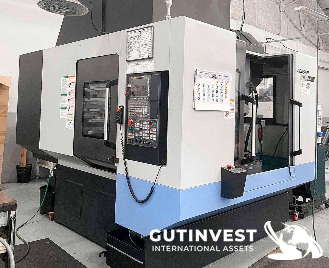 Usado 1 - Centro de mecanizado vertical cnc