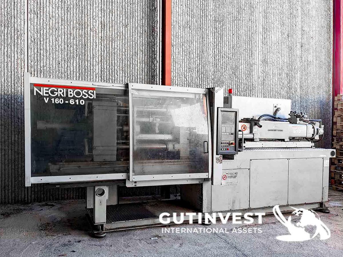 Used 4 - Plastic injection molding machine - 160Tn