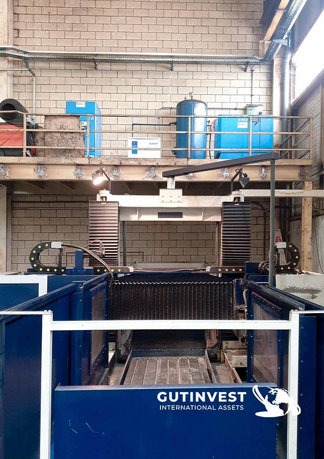 Used 1 - Tangential gantry grinding machine
