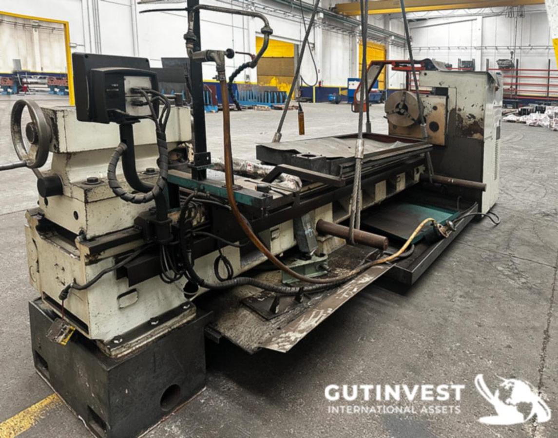 Used Heavy-Duty Parallel Lathe for metal - 3 meters