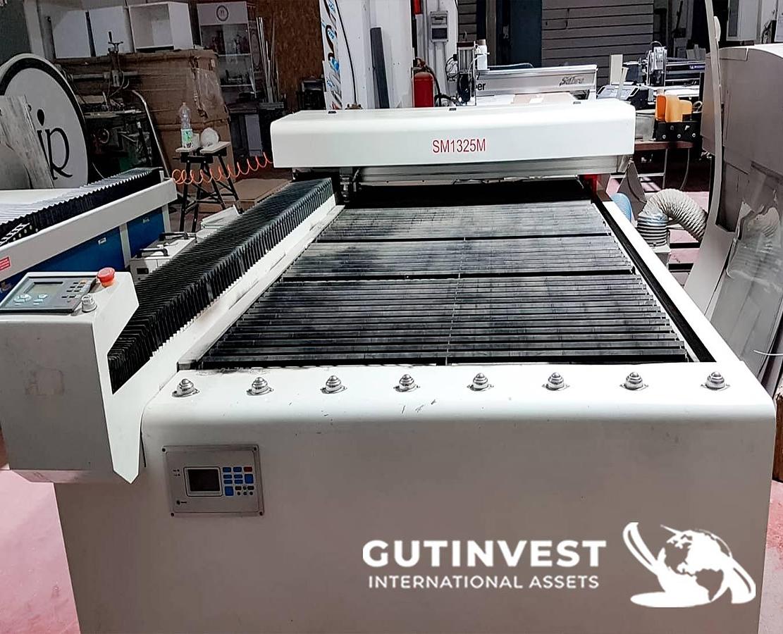 Used 1 - Laser engraving cutting machine