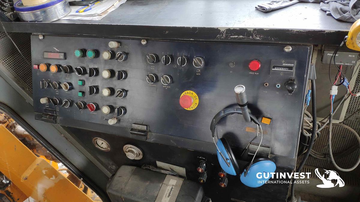 Used 1 - Railway track tamping machine