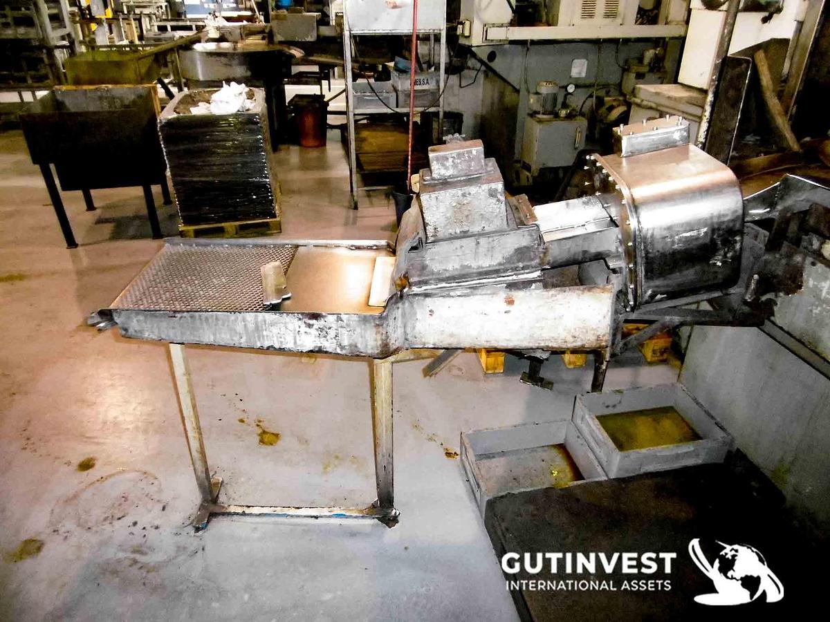 Used 4 - Flat grinding machine