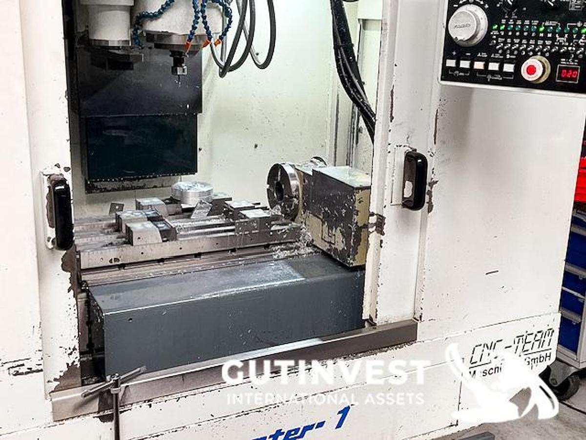 Used Machining center - 4 axes