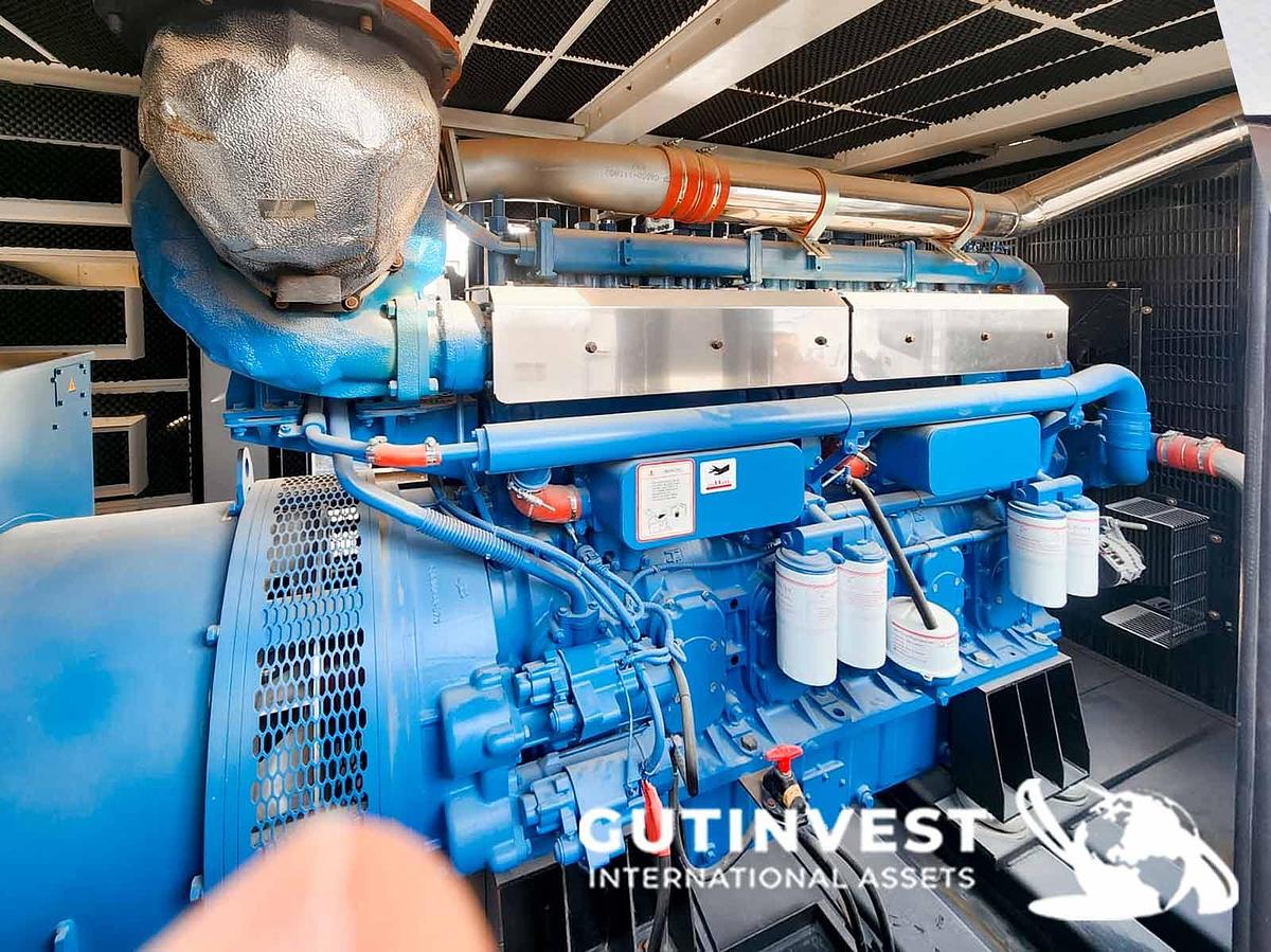 Usado 2 - Grupo electrógeno diésel insonorizado 1.125 KVA