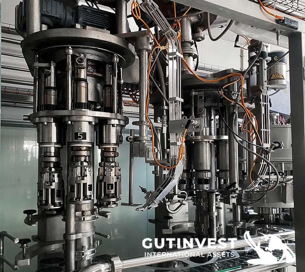 Usado Llenadora taponadora de botellas de cristal