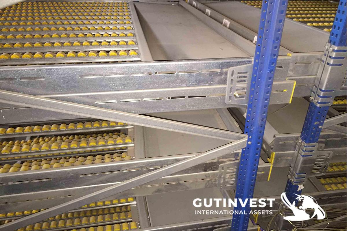 Used 26 - Gravity rack storage (6 units)
