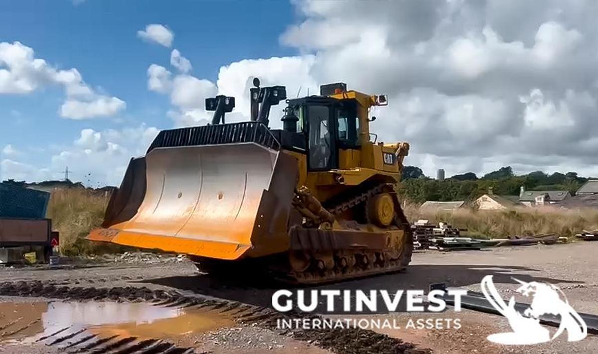 Used BULLDOZER