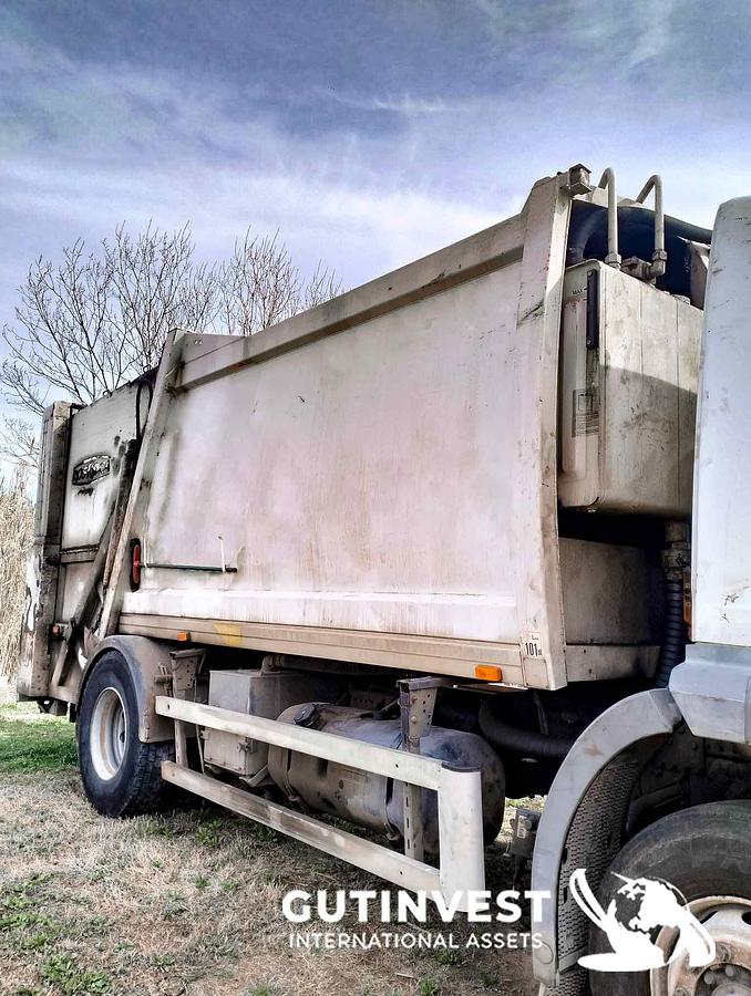 Used 1 - Garbage Truck