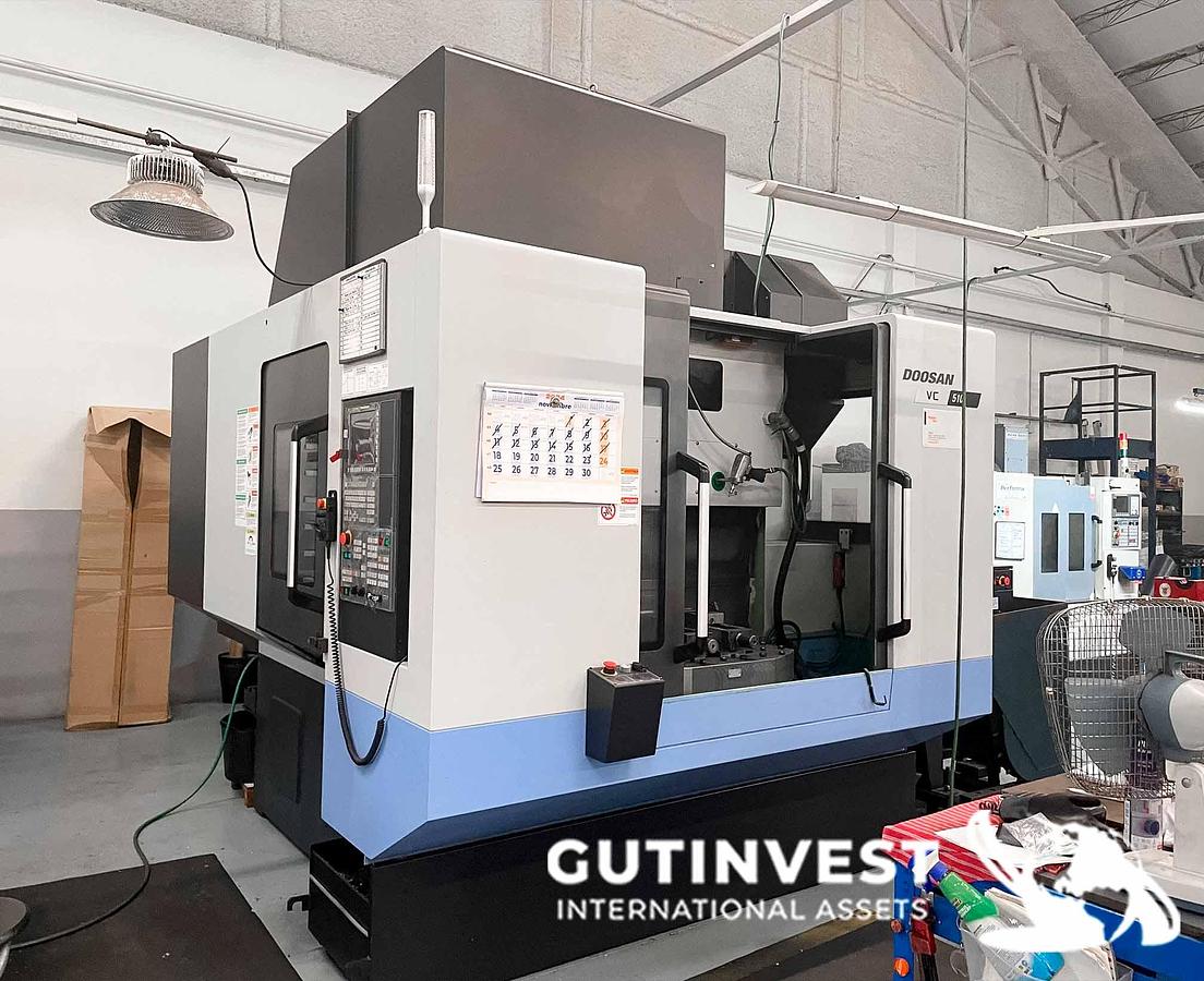 Usado 1 - Centro de mecanizado vertical cnc