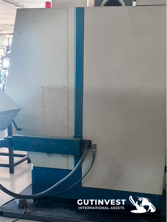 Used 1 - Vertical machining center - 5 axes