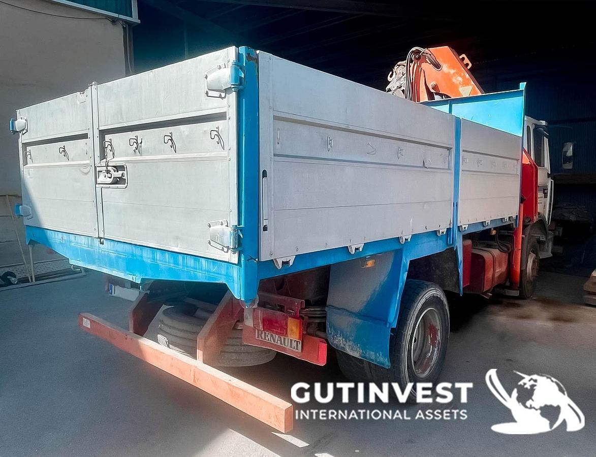 Usado Camión caja abierta con grúa
