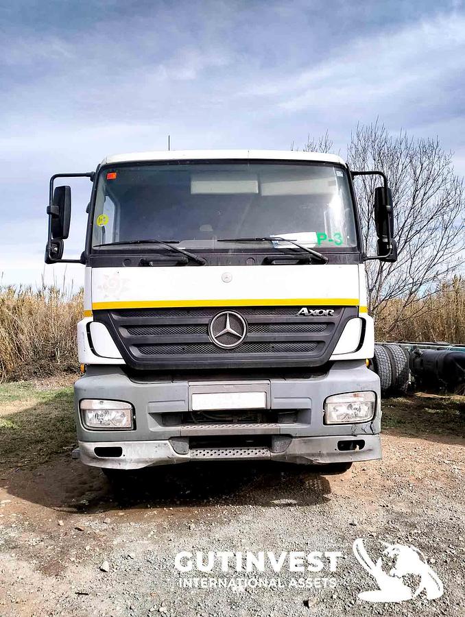 Used 1 - Garbage Truck