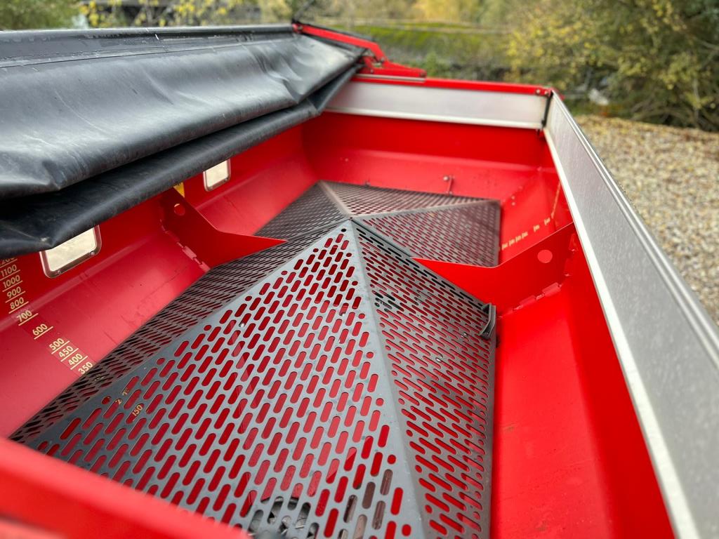 Used Vicon RO-XL Fertiliser Spreader