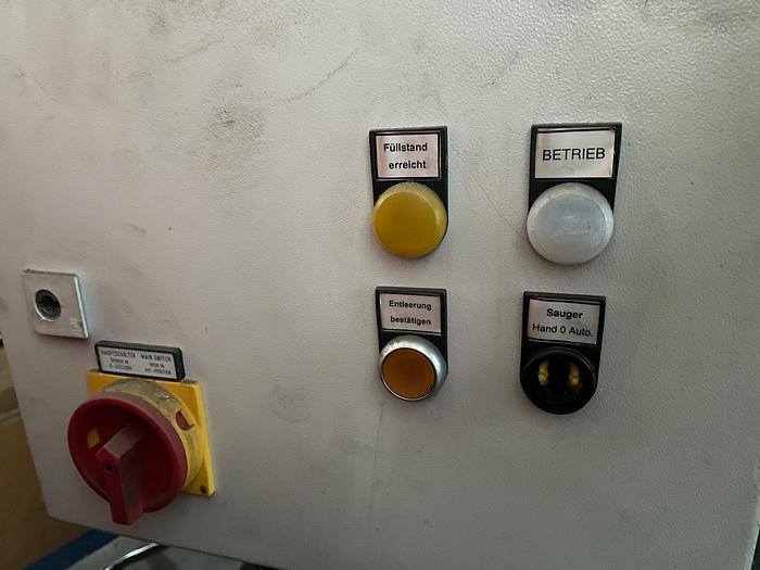 Gebraucht Industriesauger NILFISK GB 1033