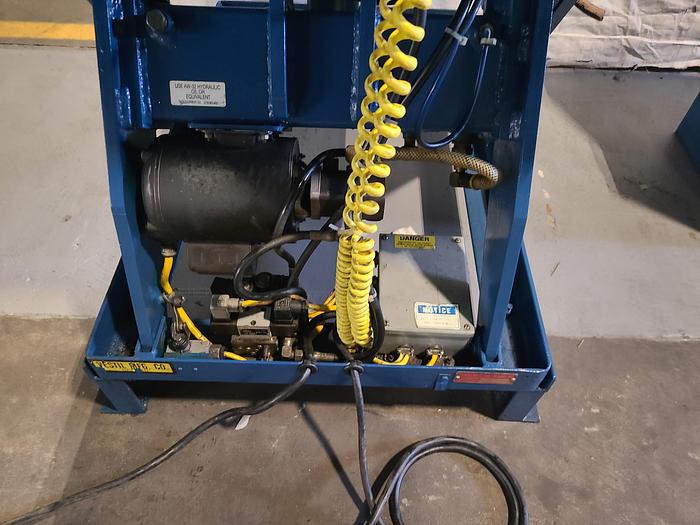 Used Vestil Hydraulic Lift ?