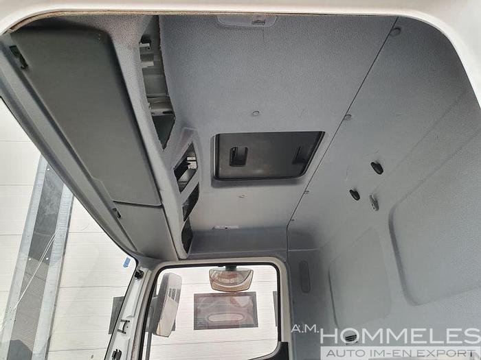 Used Mercedes atego cabin