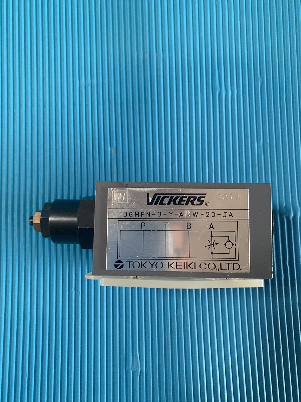 Used Vickers Reducing Valve DGMFN-3-Y-AZW-20-JA