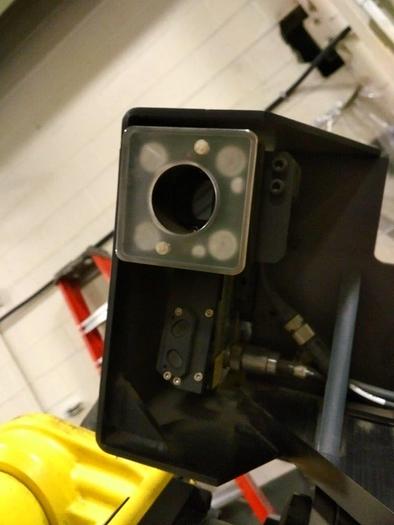 Used FANUC M900iB/700 6 AXIS CNC ROBOT W/R30iB & 7TH AXIS 15' LONG TRACK