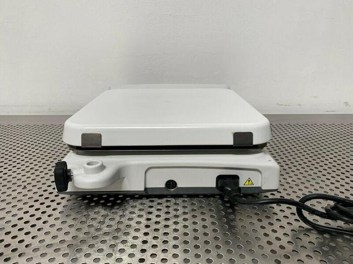 Used Thermo Scientific SP88850190 Super-Nuova+ 10" x 10" Stirring Hotplate
