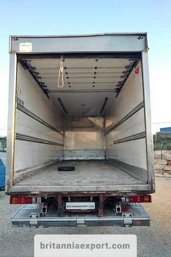 Used 2001 IVECO Eurotech 190E27 R 19 ton isothermic box lorry