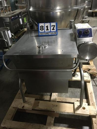 Used CLEVELAND RANGE #SGL-30T1, "POWER PAN" 30 GAL. NAT. GAS TILTING BRAISING PAN SKILLET (#817).