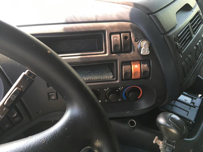 Used 2001 DAF 95 xf 380 euro 3 manual