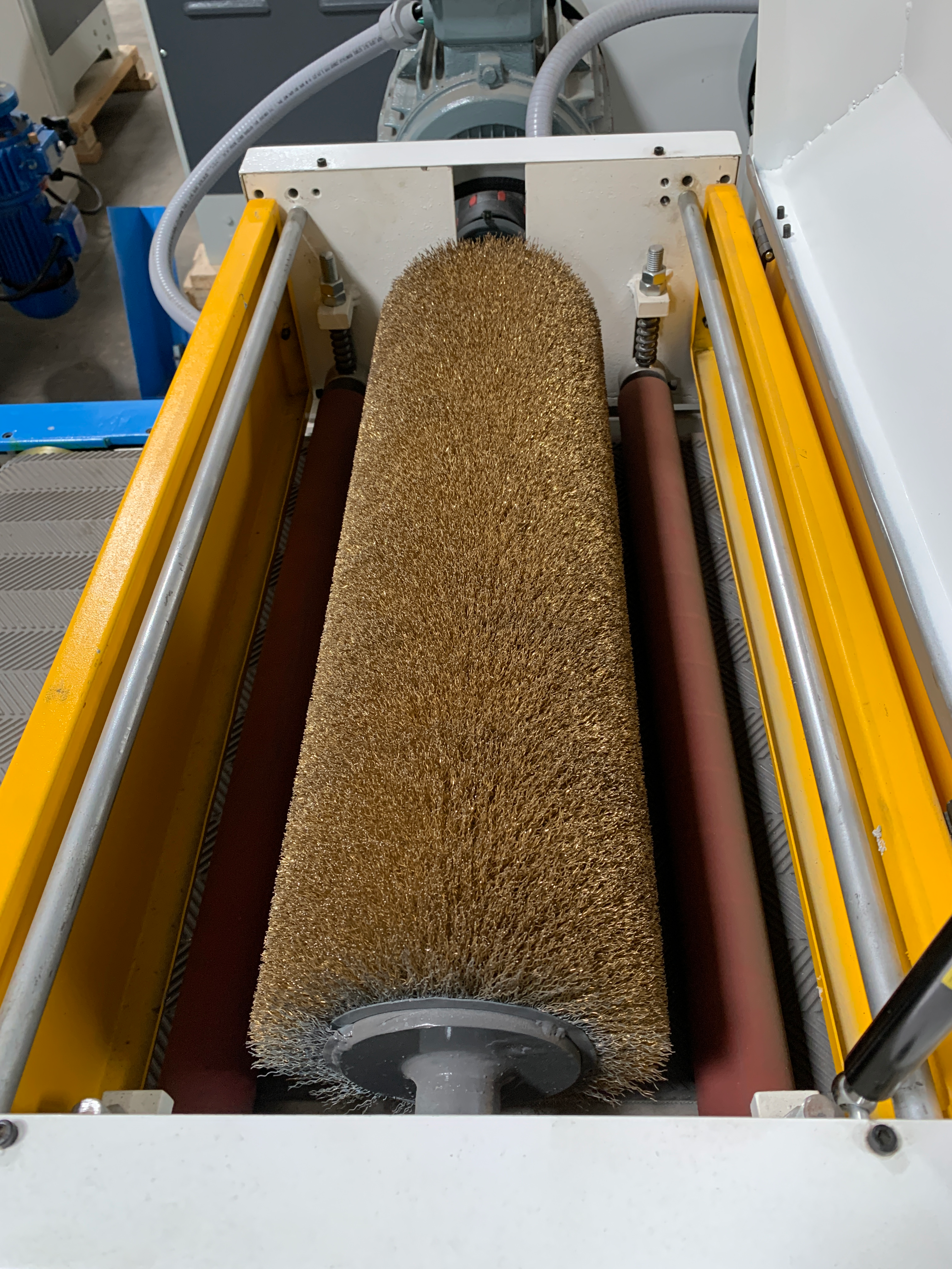 Used 2018 Boss LSJ 600RR Wire Brush Machine