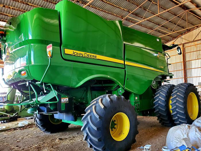 Used ** Hillco Sidehill ** 2019 John Deere S780 Combine w/ 670 hrs