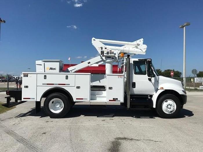 Used 2010 International 4300 Altec TA40 45ft Bucket Truck - C89398