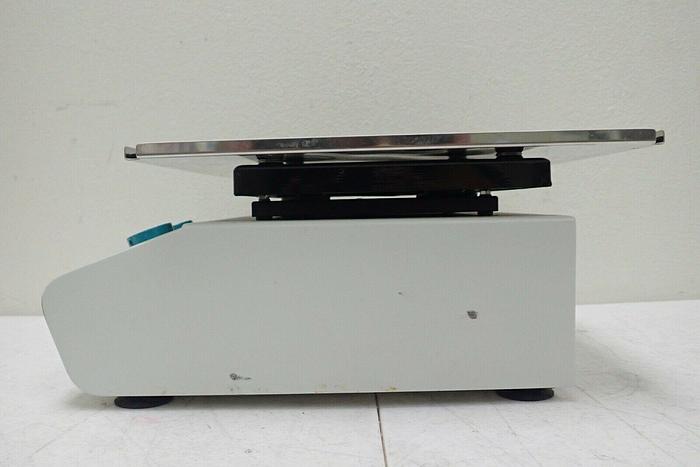 Used Labnet S 2030-LS Orbital LS Mixer Shaker