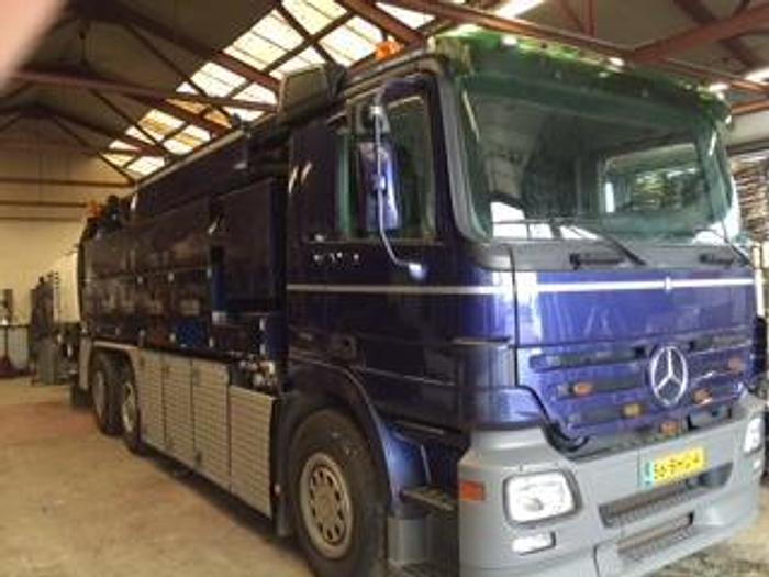 Gebruikt Mercedes Benz ACTROS 2544L 6x2