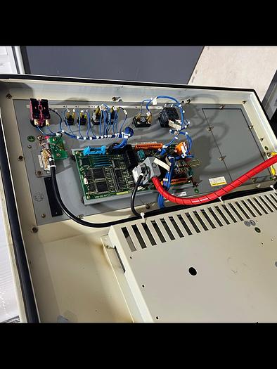 Used 2011 FANUC FANUC M10iA WITH R30iA CONTROLLER, TEACH PENDANT, AND CABLES
