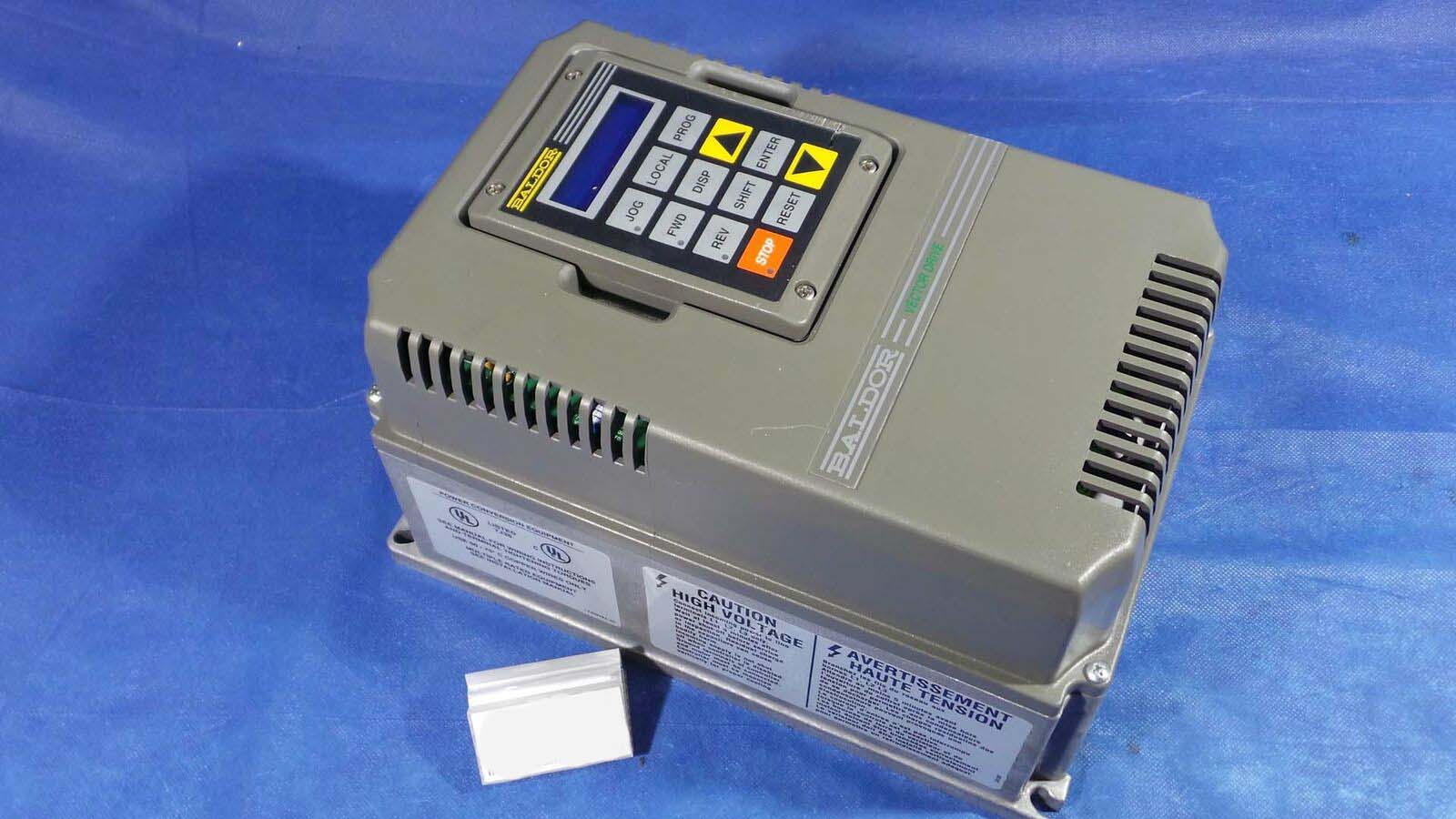 Used Baldor DZ18H201-E Controller, DZ18H201-E / Vector Drive / 230v / 3 HP / 50~60Hz /