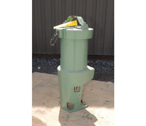 D'occasion USED LIGHTNIN TOP ENTRY MIXER, MODEL: N 33G33, 0.33 HP