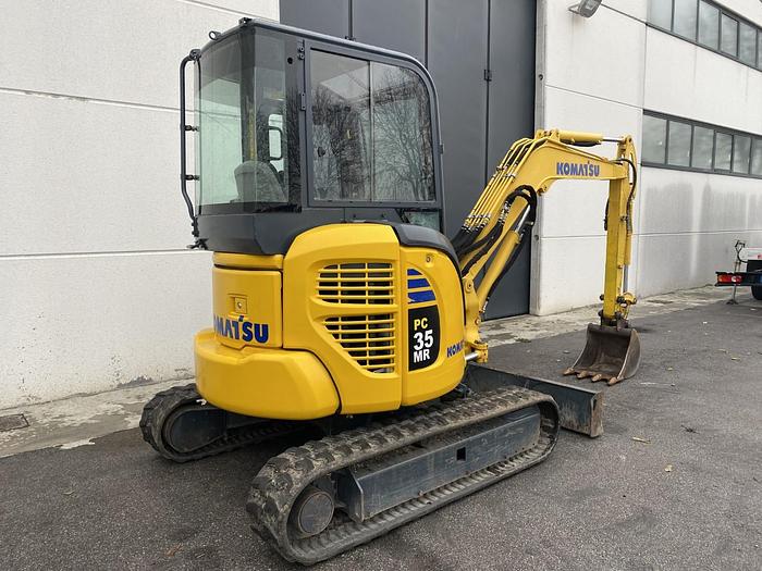 Usato 2011 KOMATSU PC35 MR-3