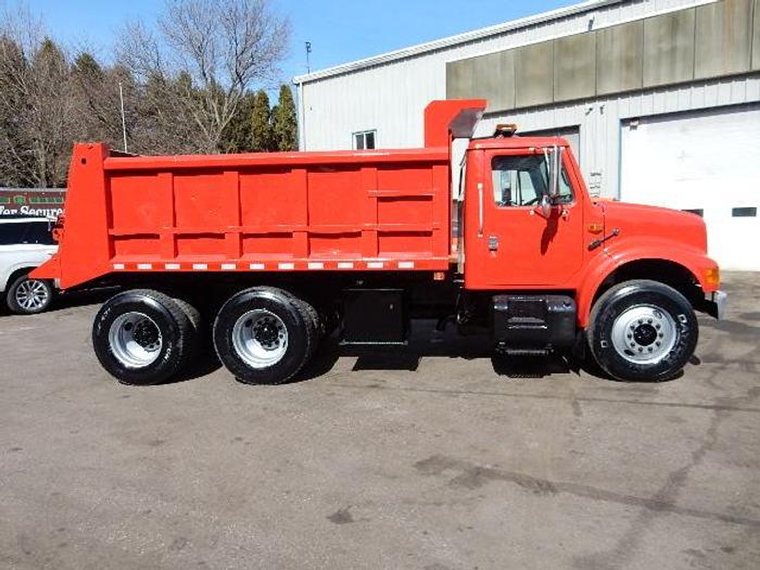 Used 2001 International 4900