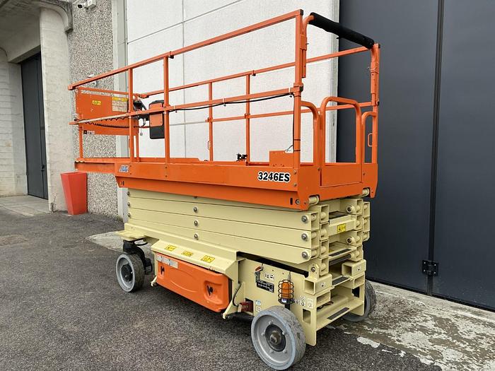 Usato 2018 JLG 3246 ES