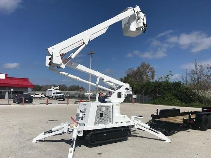 Used 2008 Versalift SST40EIH 45ft Backyard Bucket Crawler - C31650