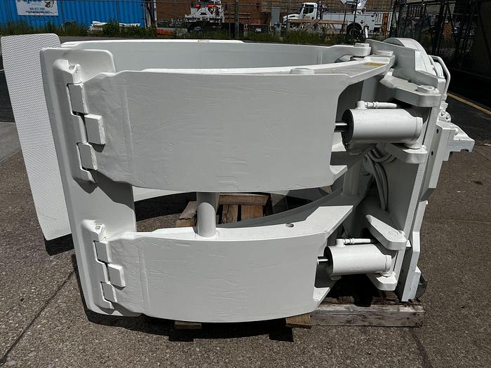 Used 84" CASCADE ROLL CLAMP MODEL 120F35063 CLASS IV (LARGER SIZE)